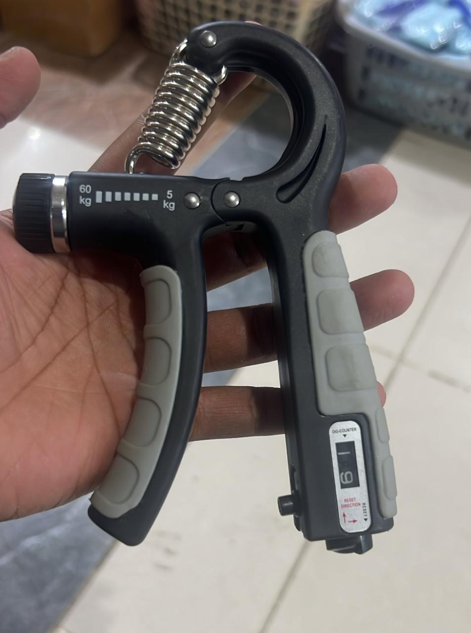 Adjustable Hand Grip Strengthener with Counter